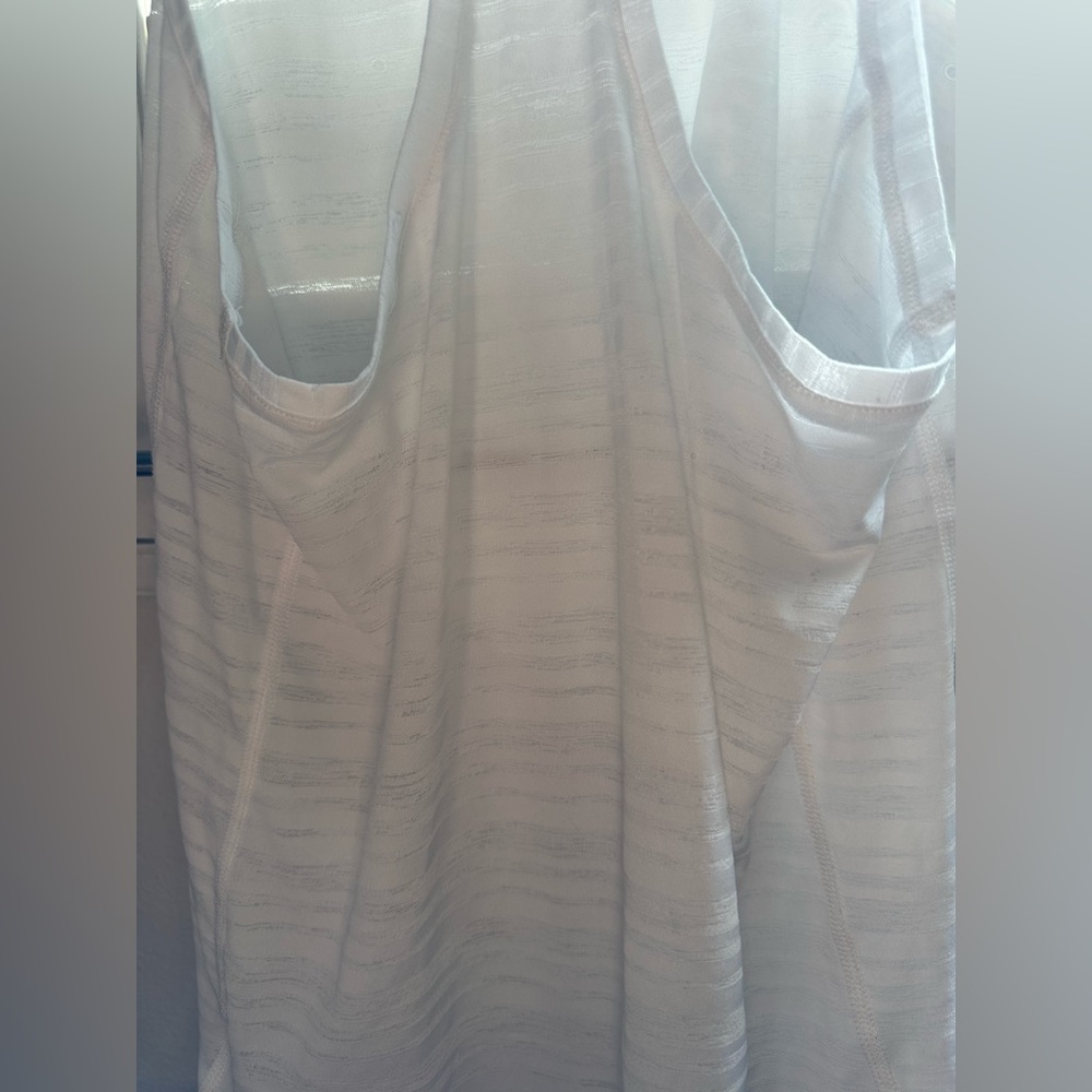 White Nike tank Dri Fit Collection - Picture 6 of 9